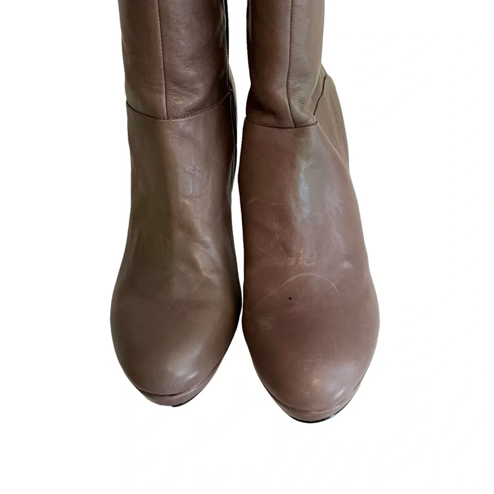 Marc Fisher Taupe Grey/Black Color Block 